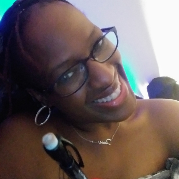 Meet your Posher, Dana - Picture 15 of 16